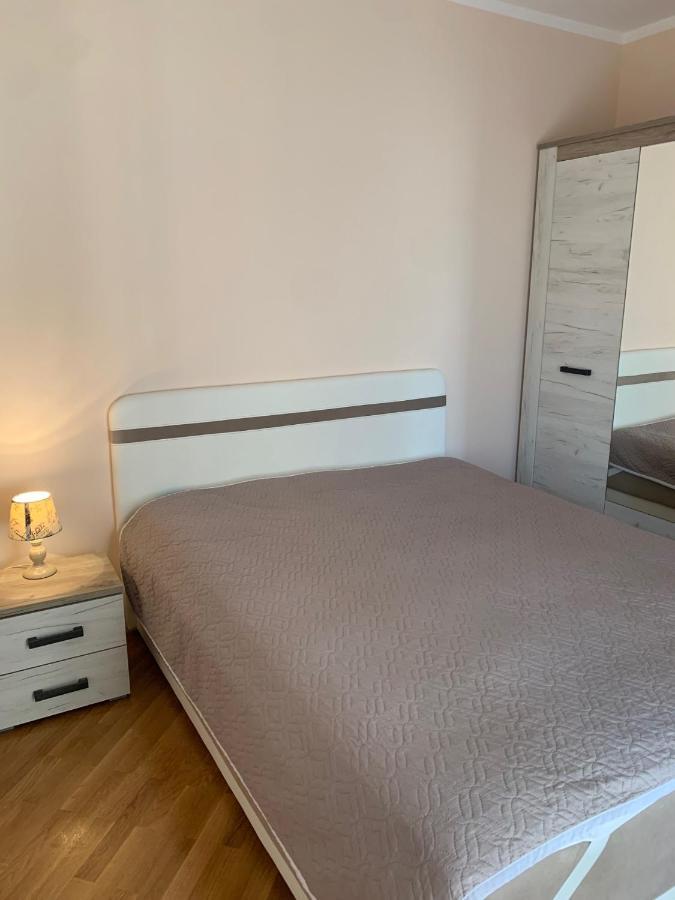 Lastochka.Mne Apartments Baošići Esterno foto