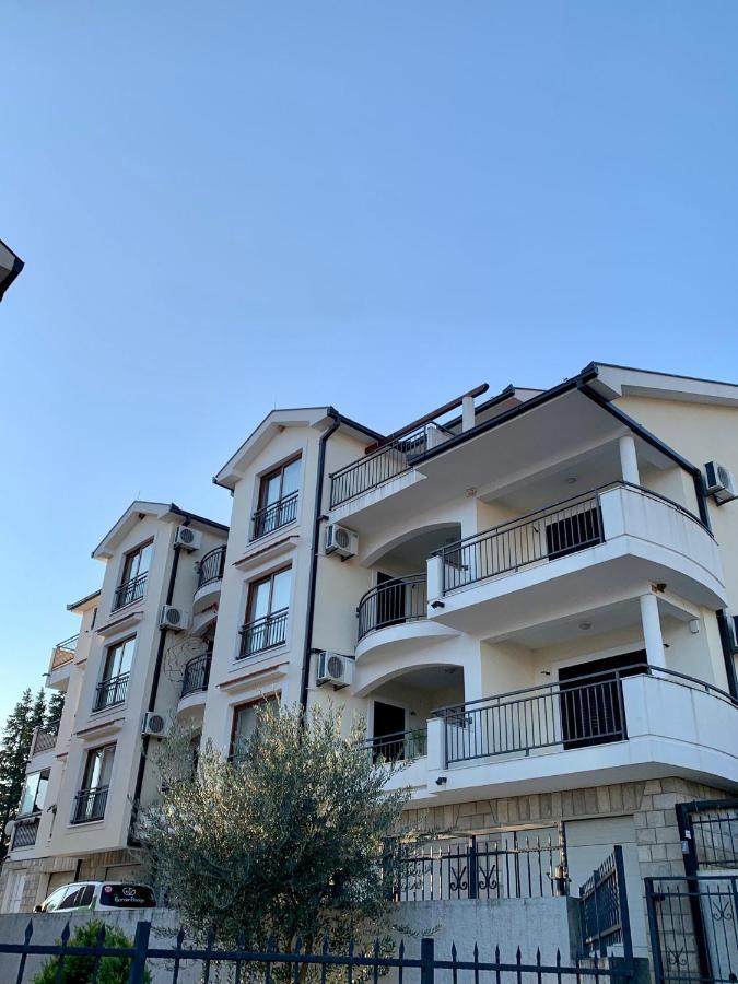 Lastochka.Mne Apartments Baošići Esterno foto